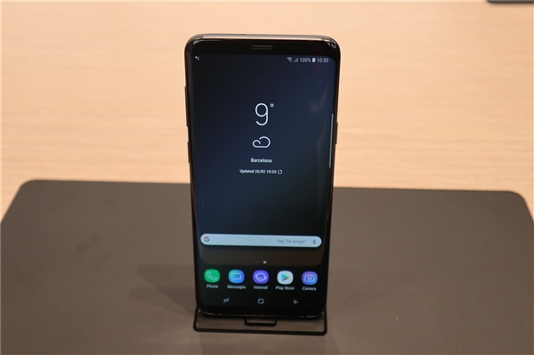 Galaxy S10要用？三星展示屏幕发声技术：听筒可以去掉了